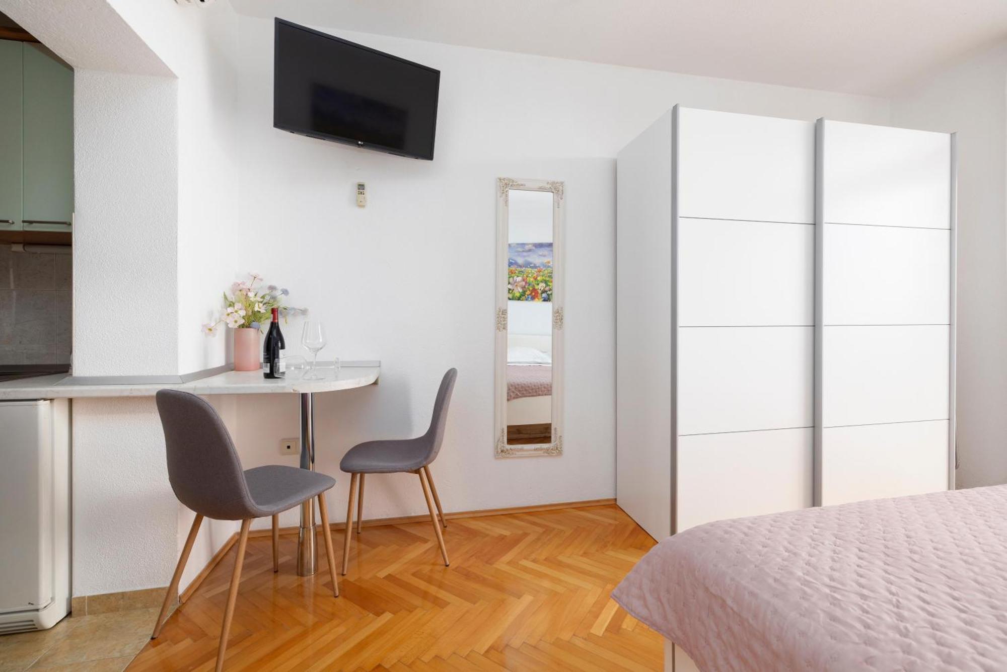 Apartments Niki Brela Extérieur photo